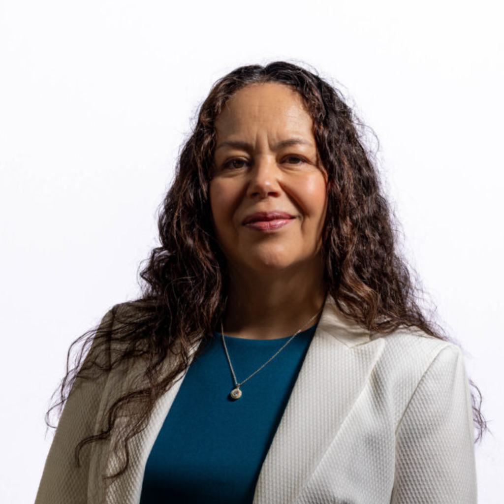 Laura-Hernandez-Peer-Navigator-Recrop