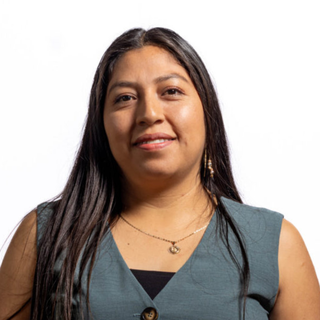 Veronica-Garcia-Peer-Navigator-Recrop